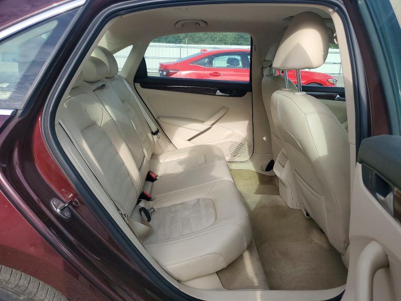 Photo 10 from auction – 2012 VOLKSWAGEN PASSAT with VIN 1VWCP7A32CC038291