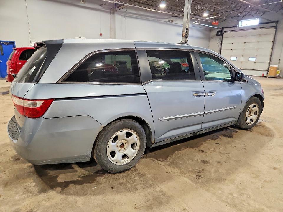 Photo 3 from auction – 2011 HONDA ODYSSEY with VIN 5FNRL5H63BB012961