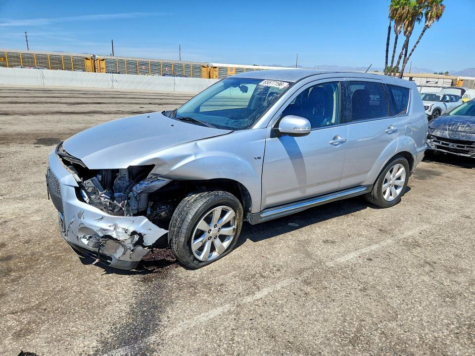 MITSUBISHI OUTLANDER 2013 with VIN JA4JS4AX2DU001113 - Photo from auction