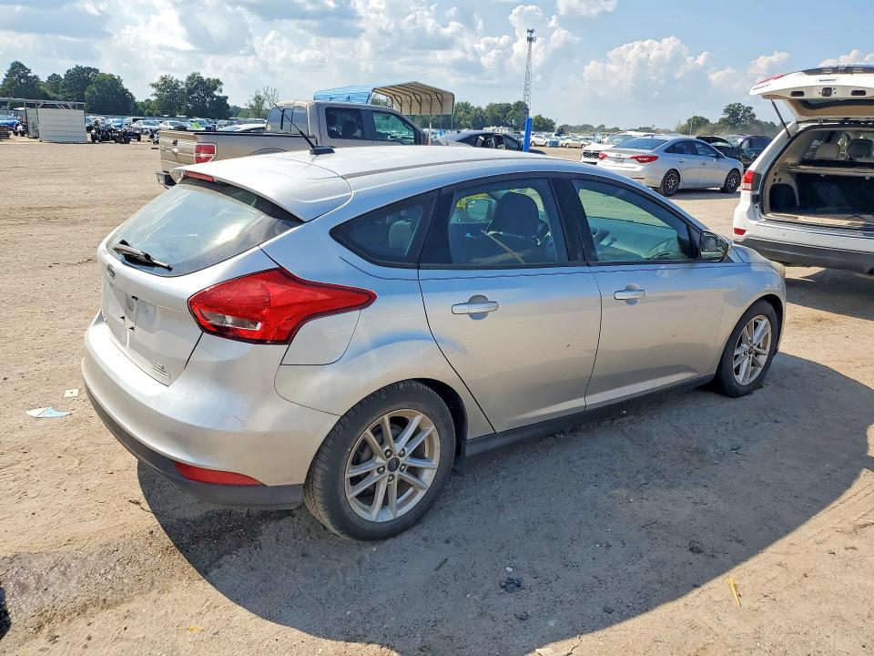 Photo 3 from auction – 2016 FORD FOCUS with VIN 1FADP3K2XGL290999