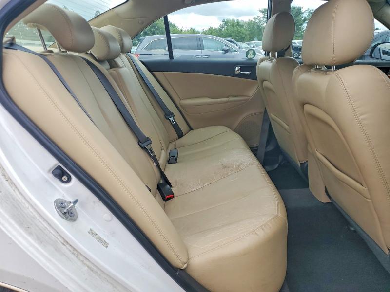 Photo 10 from auction – 2010 HYUNDAI SONATA with VIN 5NPEU4AF8AH599299