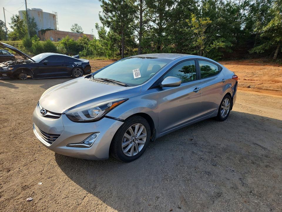 HYUNDAI ELANTRA 2015 with VIN 5NPDH4AE1FH605992 - Photo from auction