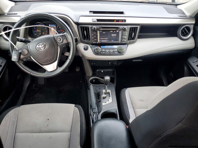 Photo 8 from auction – 2018 TOYOTA RAV4 with VIN 2T3WFREV6JW445776