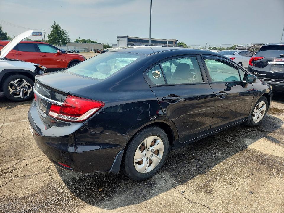 Photo 3 from auction – 2015 HONDA CIVIC with VIN 19XFB2F52FE079903