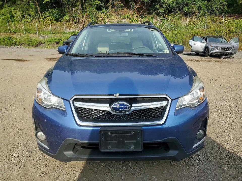 Снимка 5 от търг – 2017 SUBARU CROSSTREK с VIN JF2GPADC5H8208376