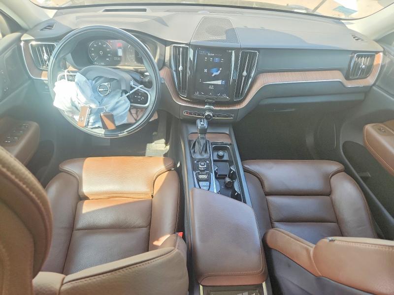 Photo 8 from auction – 2020 VOLVO XC60 with VIN YV4102RL6L1610039