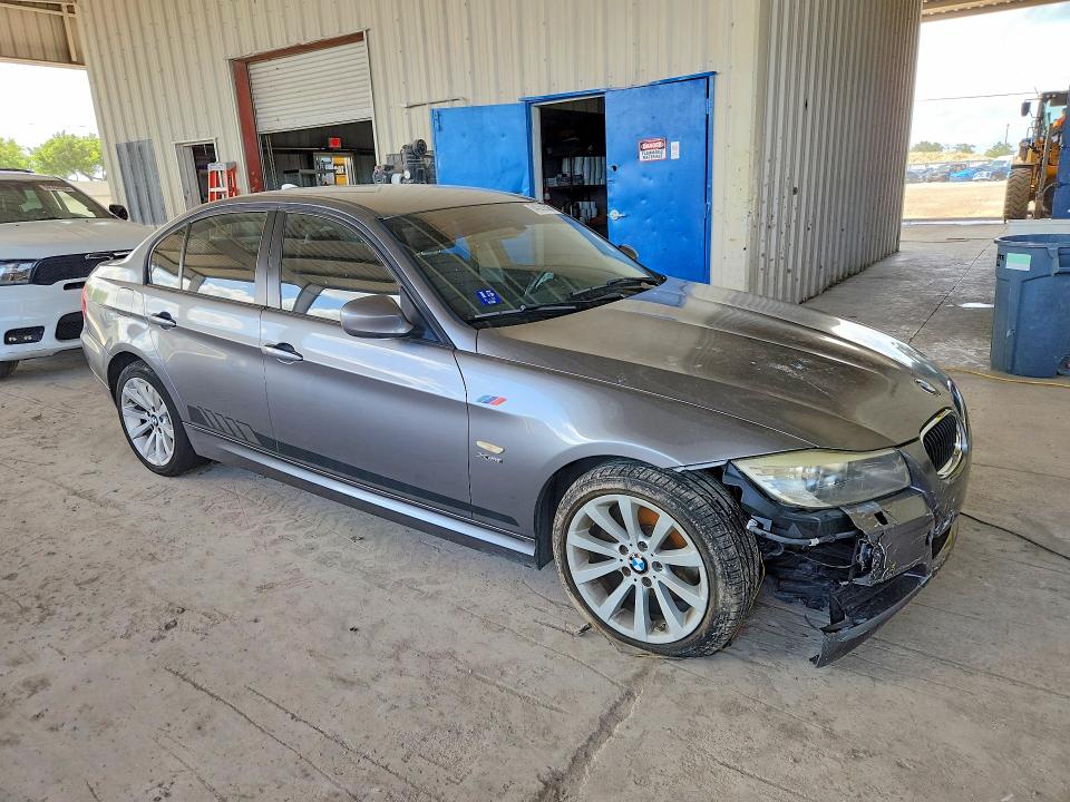 Photo 4 from auction – 2011 BMW 328 with VIN WBAPK5G52BNN31193
