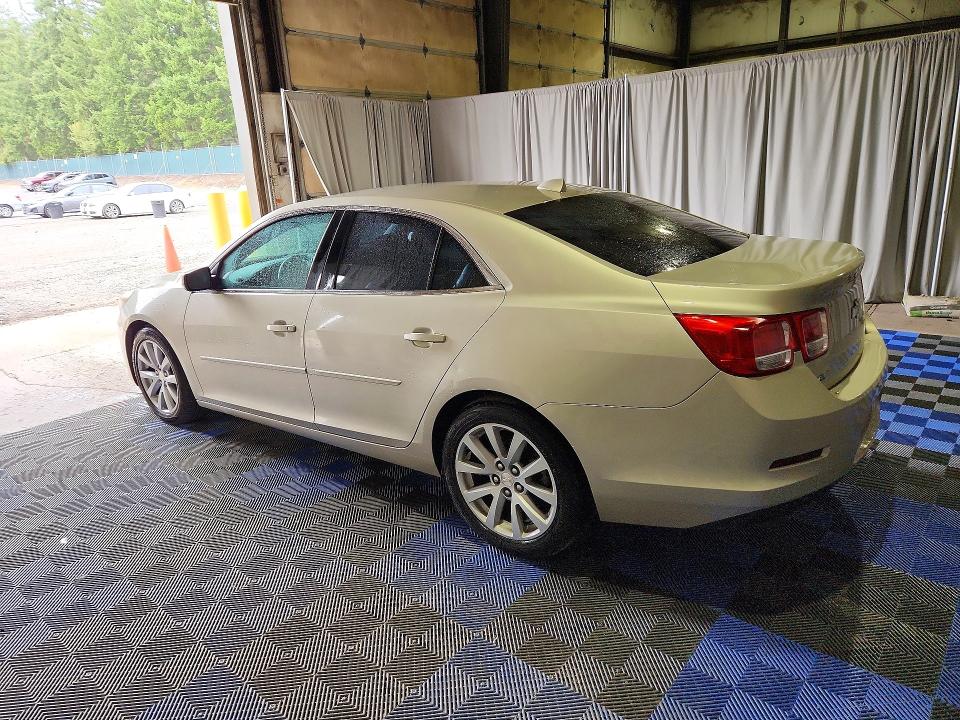 Photo 2 from auction – 2014 CHEVROLET MALIBU with VIN 1G11E5SL2EF240626