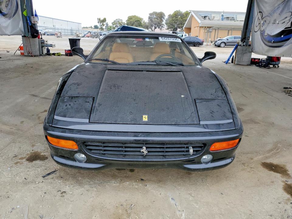 Photo 5 from auction – 1998 FERRARI F355 with VIN ZFFXR41A3W0111588