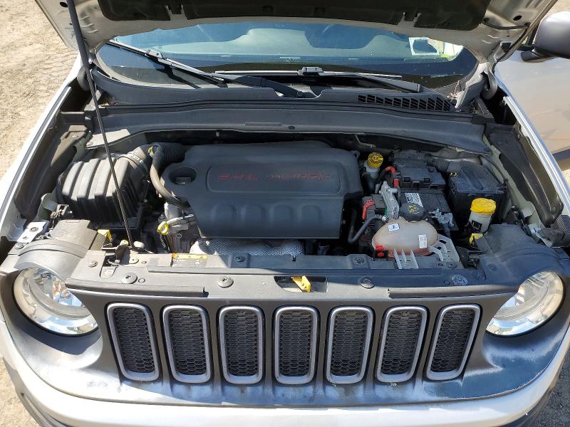 Photo 12 from auction – 2016 JEEP RENEGADE with VIN ZACCJBCT6GPD48868