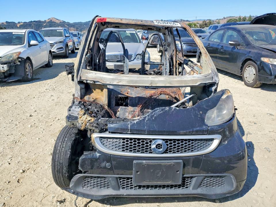 Photo 5 from auction – 2016 SMART FORTWO with VIN WMEEJ9AA7GK845149