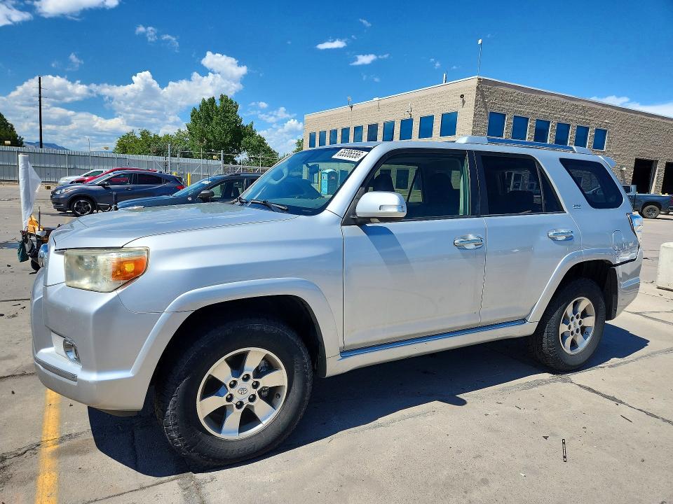TOYOTA 4RUNNER 2010 z numerem VIN JTEBU5JR9A5004569 - Zdjęcie z aukcji