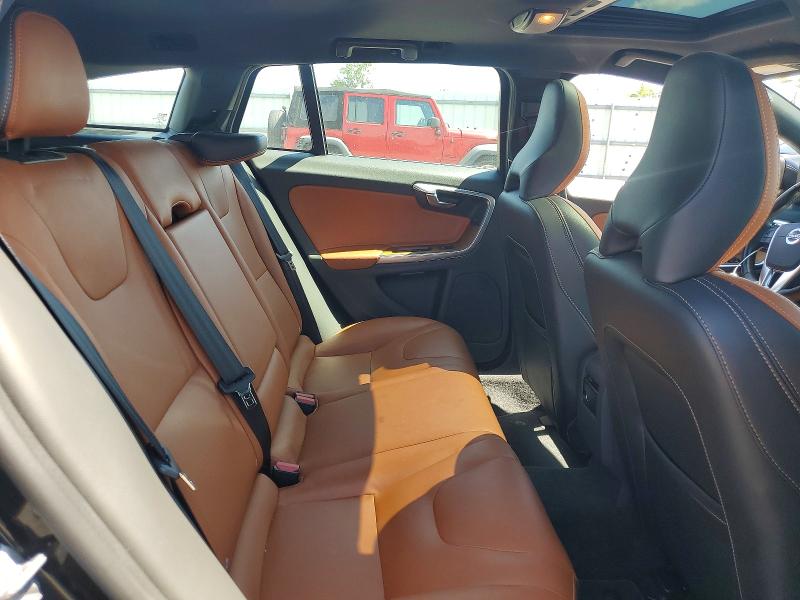 Photo 10 from auction – 2017 VOLVO V60 with VIN YV140MEK9H1370981