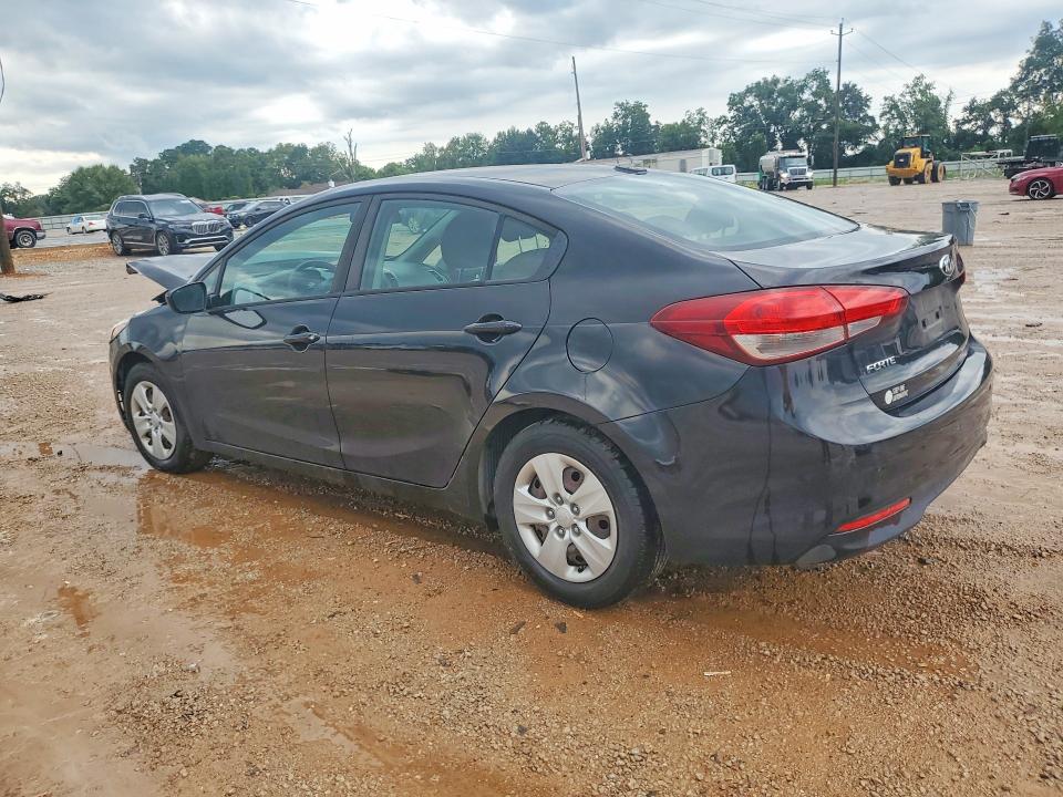 Photo 2 from auction – 2017 KIA FORTE with VIN 3KPFK4A70HE146635