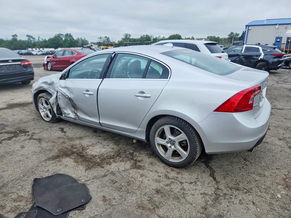 Photo 2 from auction – 2012 VOLVO S60 with VIN YV1622FS3C2119057