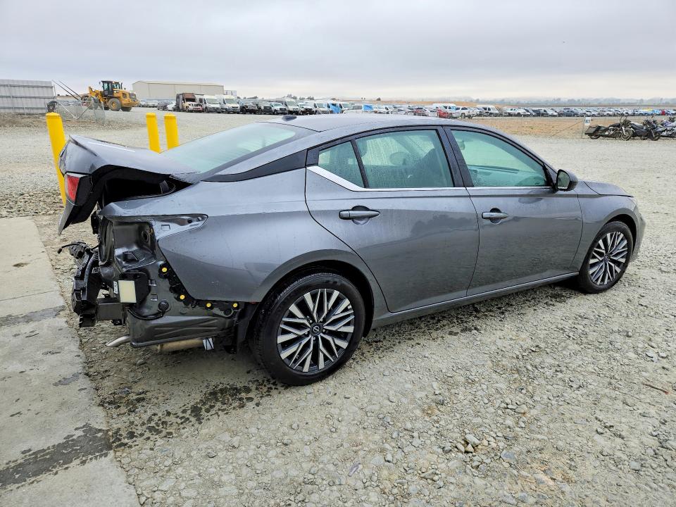 Photo 3 from auction – 2026 NISSAN ALTIMA with VIN 1N4BL4DV1TN322611