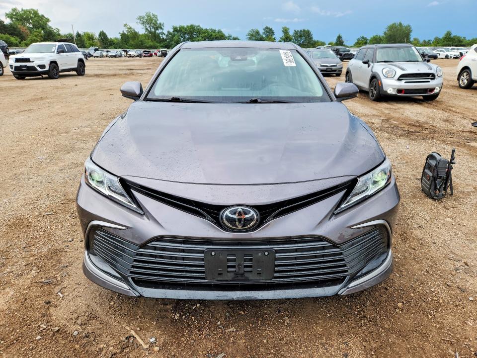 Photo 5 from auction – 2023 TOYOTA CAMRY with VIN 4T1C11AK0PU768771