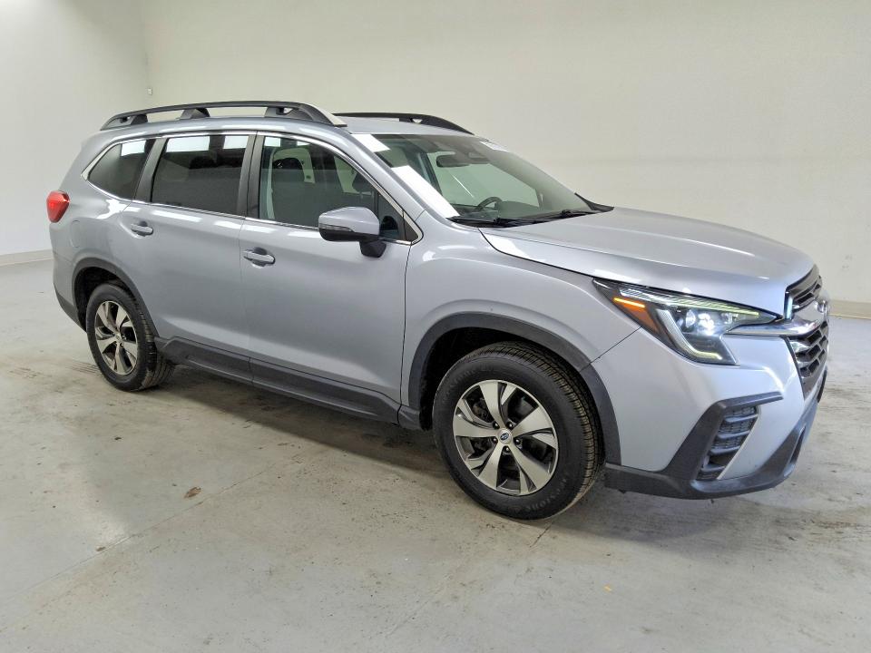 Photo 4 from auction – 2023 SUBARU ASCENT with VIN 4S4WMABD1P3400965