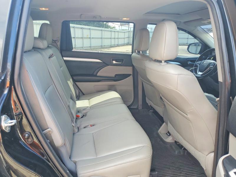 Photo 11 from auction – 2017 TOYOTA HIGHLANDER with VIN 5TDJZRFH0HS468069