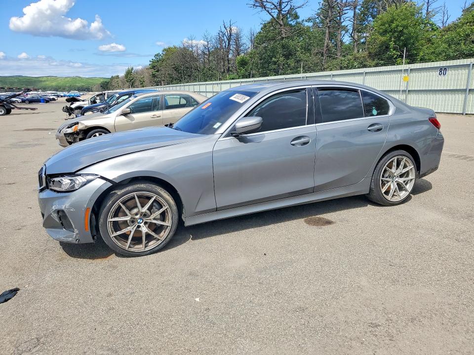 BMW 330XI 2025 con VIN 3MW89CW03S8F42636 - Foto de la subasta