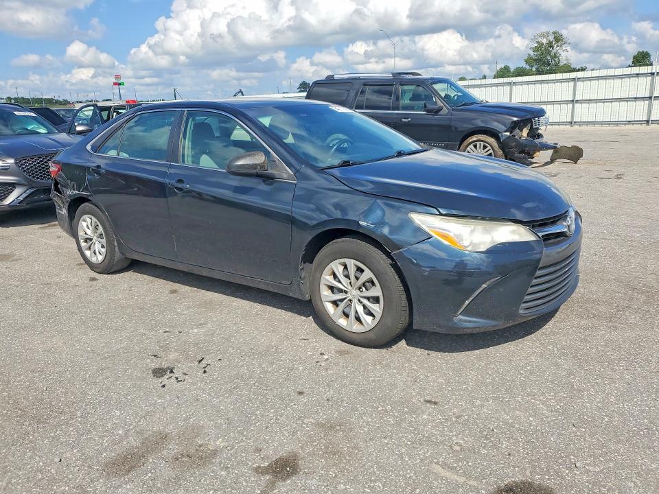 Photo 4 from auction – 2016 TOYOTA CAMRY with VIN 4T4BF1FK2GR570091