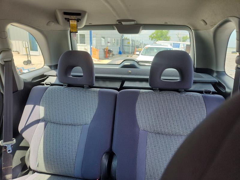 Photo 10 from auction – 2005 TOYOTA RAV4 with VIN JTEHD20V156039646