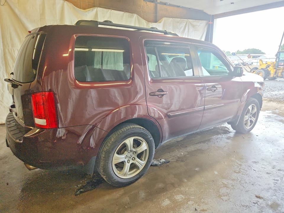Photo 3 from auction – 2014 HONDA PILOT with VIN 5FNYF4H66EB057443