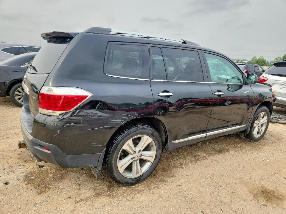 Photo 3 from auction – 2013 TOYOTA HIGHLANDER with VIN 5TDDK3EH0DS219765
