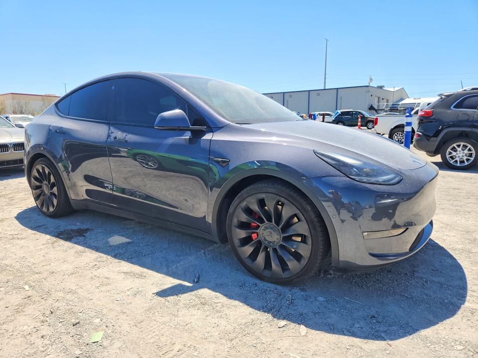Photo 4 from auction – 2022 TESLA MODEL Y with VIN 7SAYGDEF3NF391899