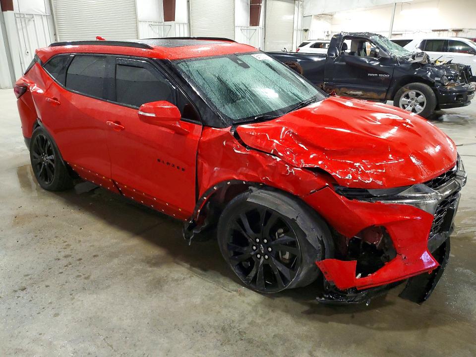 Photo 4 from auction – 2019 CHEVROLET BLAZER with VIN 3GNKBJRS5KS564131