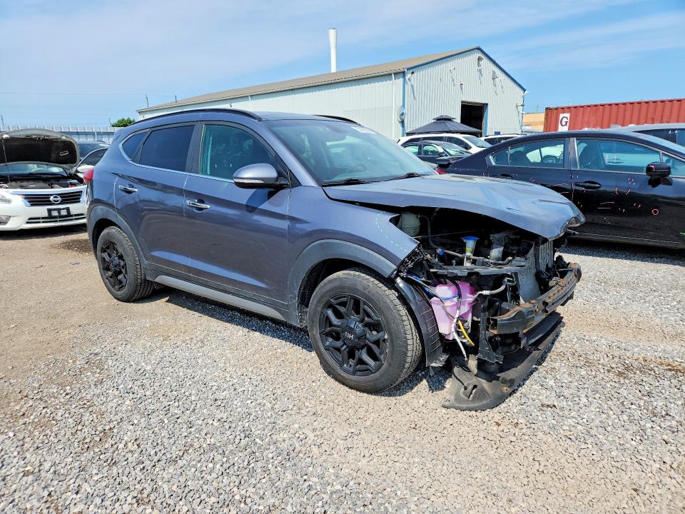 Photo 4 from auction – 2017 HYUNDAI TUCSON with VIN KM8J3CA22HU315203