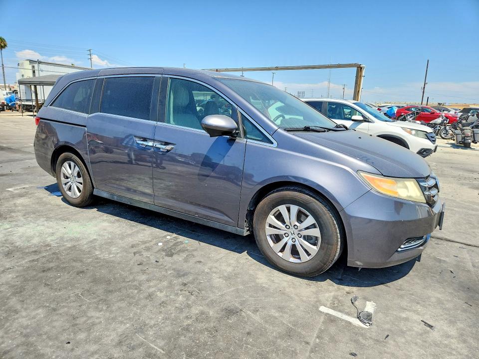 Photo 4 from auction – 2016 HONDA ODYSSEY with VIN 5FNRL5H3XGB120880