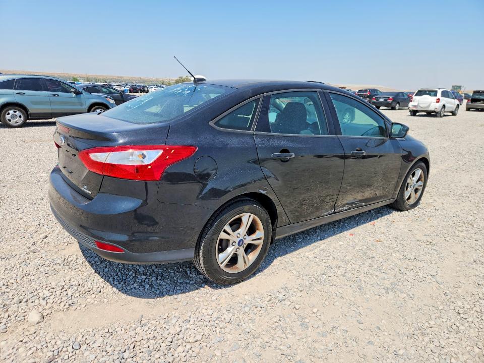 Photo 3 from auction – 2013 FORD FOCUS with VIN 1FADP3F2XDL212938