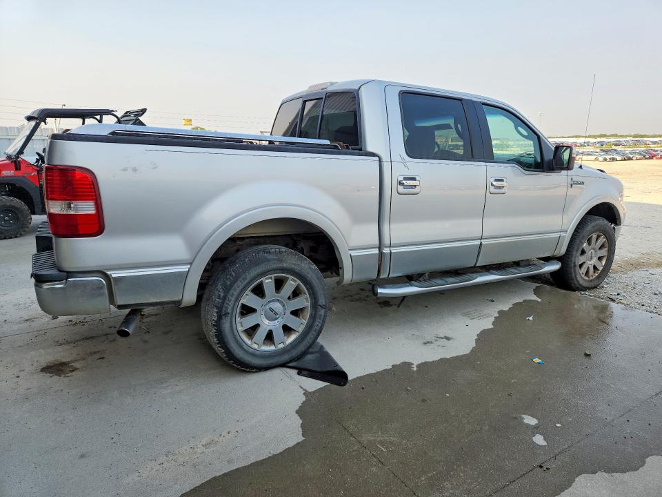 Photo 3 from auction – 2006 LINCOLN MARK LT with VIN 5LTPW185X6FJ03125