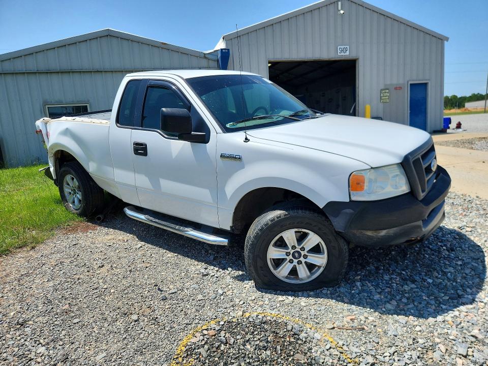 Photo 4 from auction – 2005 FORD F150 with VIN 1FTRF12W35NA63665