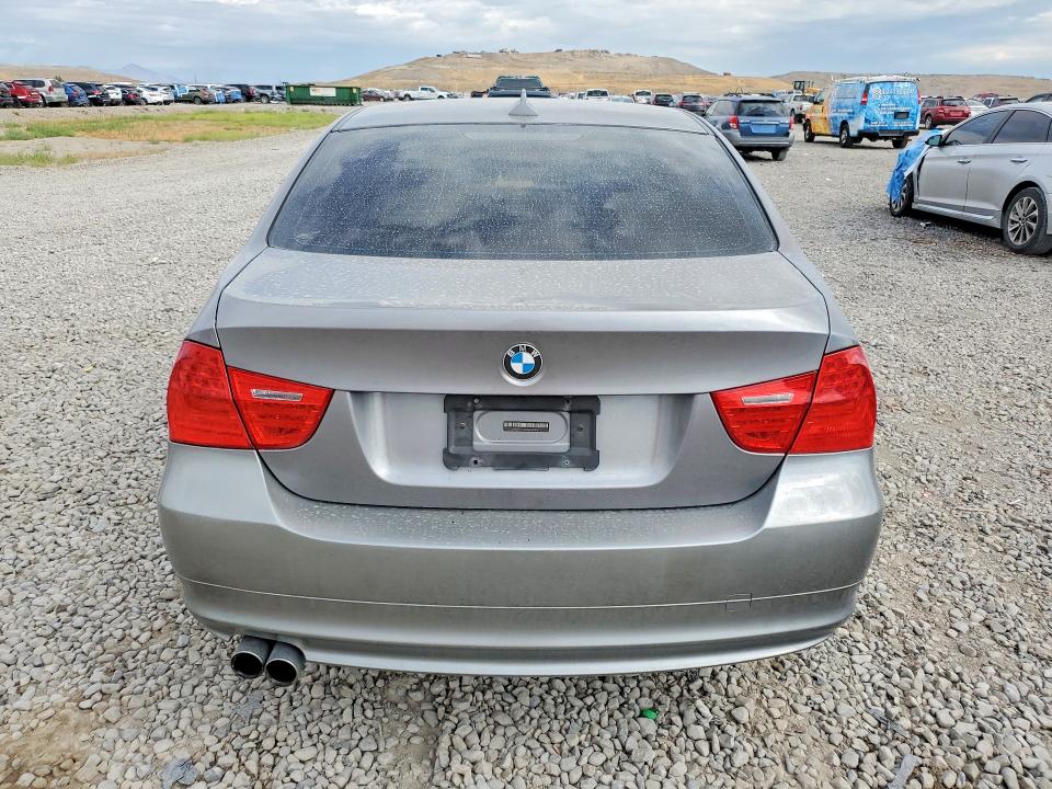 Photo 6 from auction – 2011 BMW 328 with VIN WBAPH7G5XBNM58763