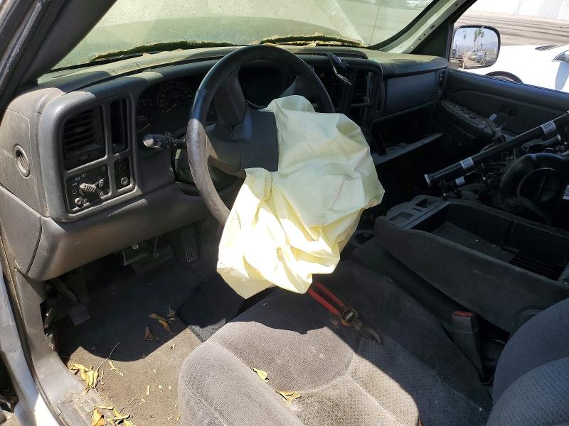 Photo 8 from auction – 2005 CHEVROLET SILVERADO with VIN 2GCEC19V151350962