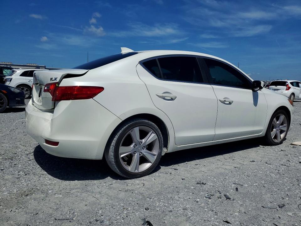 Photo 3 from auction – 2015 ACURA ILX with VIN 19VDE1F34FE000831
