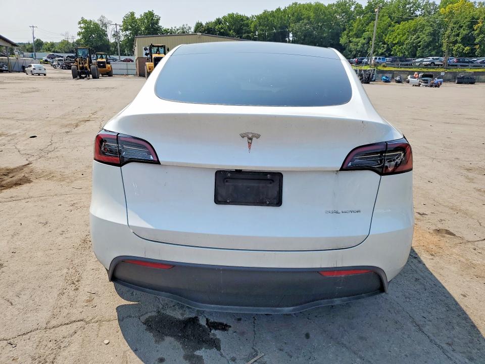 Photo 6 from auction – 2025 TESLA MODEL Y with VIN 7SAYGAEE7SF288311