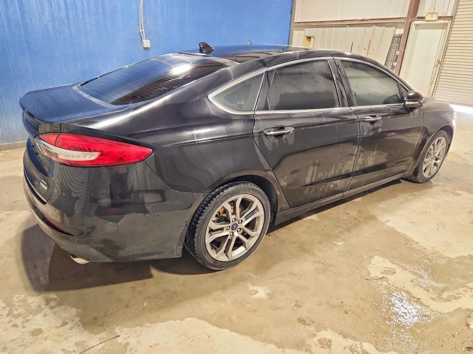 Photo 3 from auction – 2019 FORD FUSION with VIN 3FA6P0CD4KR238012