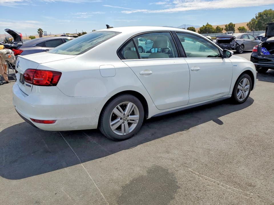 Photo 3 from auction – 2013 VOLKSWAGEN JETTA with VIN 3VW637AJ3DM251211