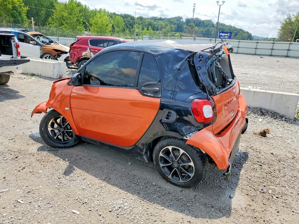 Photo 2 from auction – 2016 SMART EQ FORTWO with VIN WMEFJ5DA5GK055745
