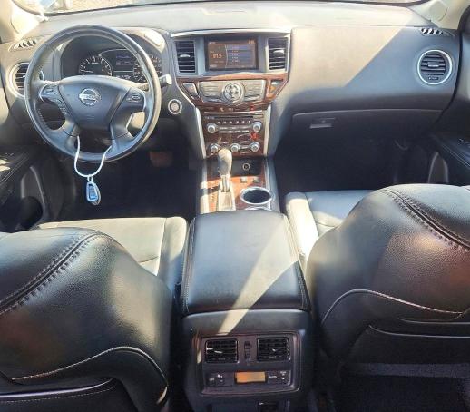 Photo 8 from auction – 2013 NISSAN PATHFINDER with VIN 5N1AR2MM4DC690029
