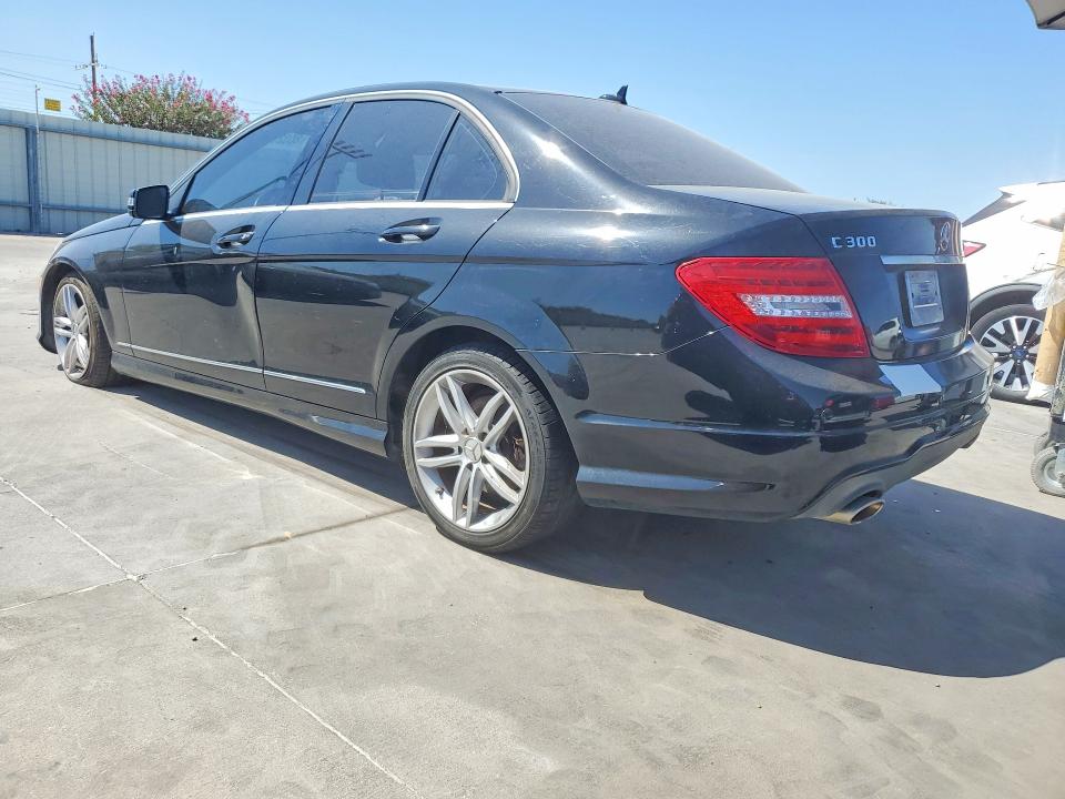 Photo 2 from auction – 2012 MERCEDES-BENZ C with VIN WDDGF8BB8CR208577