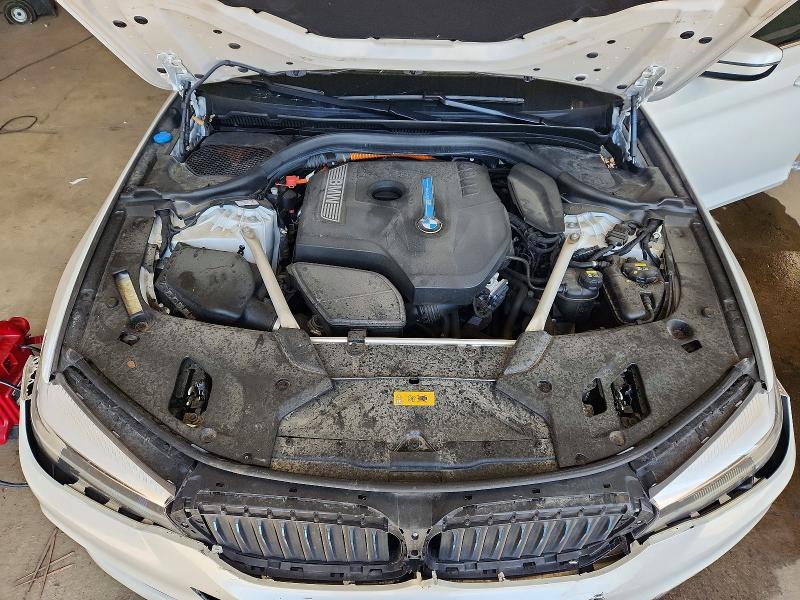 Photo 11 from auction – 2018 BMW 530E with VIN WBAJA9C51JB250802