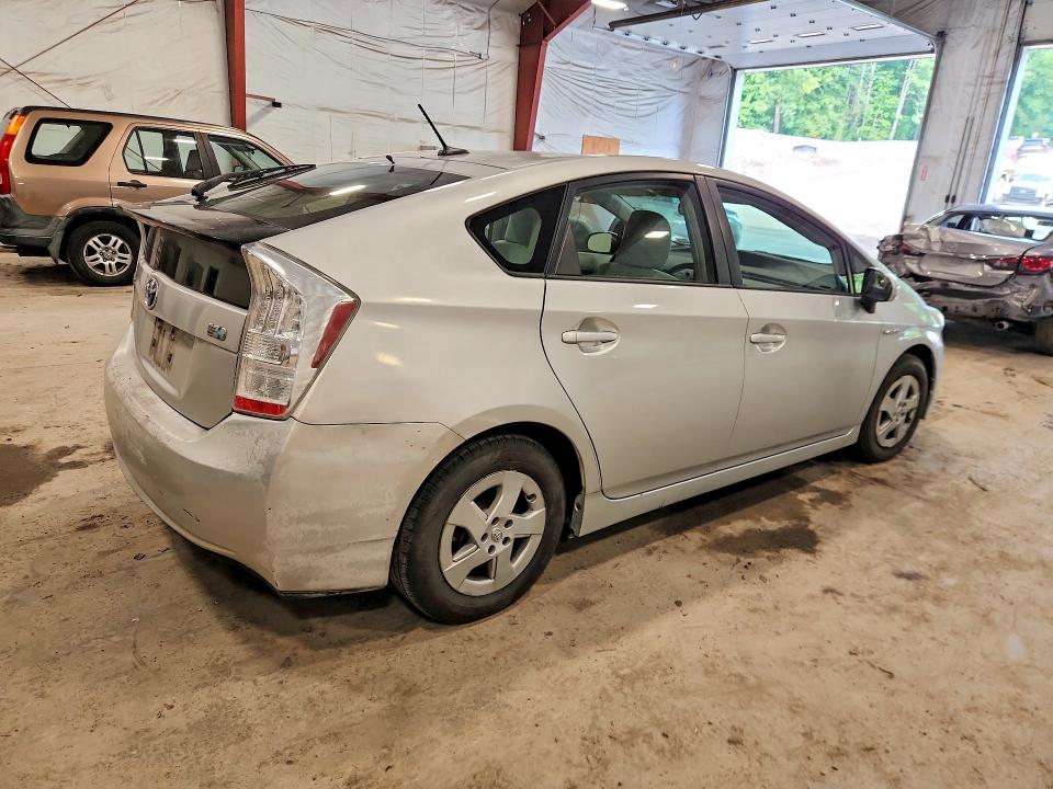 Zdjęcie 3 z aukcji – 2010 TOYOTA PRIUS z VIN JTDKN3DU2A5215022