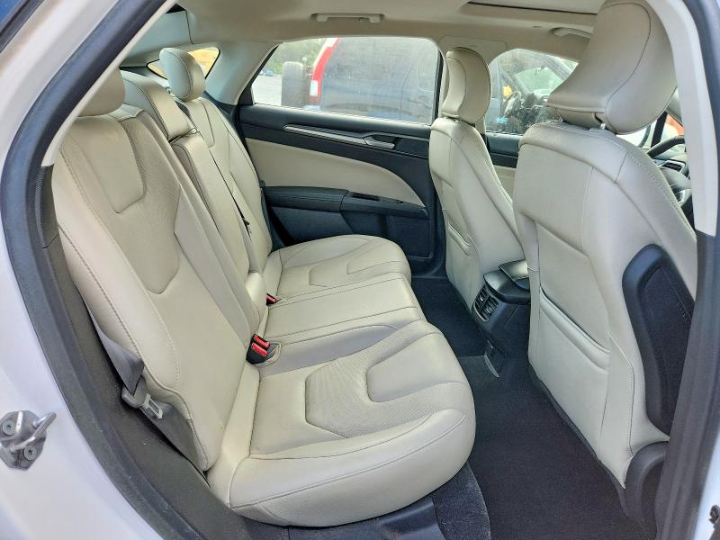 Photo 10 from auction – 2015 FORD FUSION with VIN 3FA6P0SU3FR299925