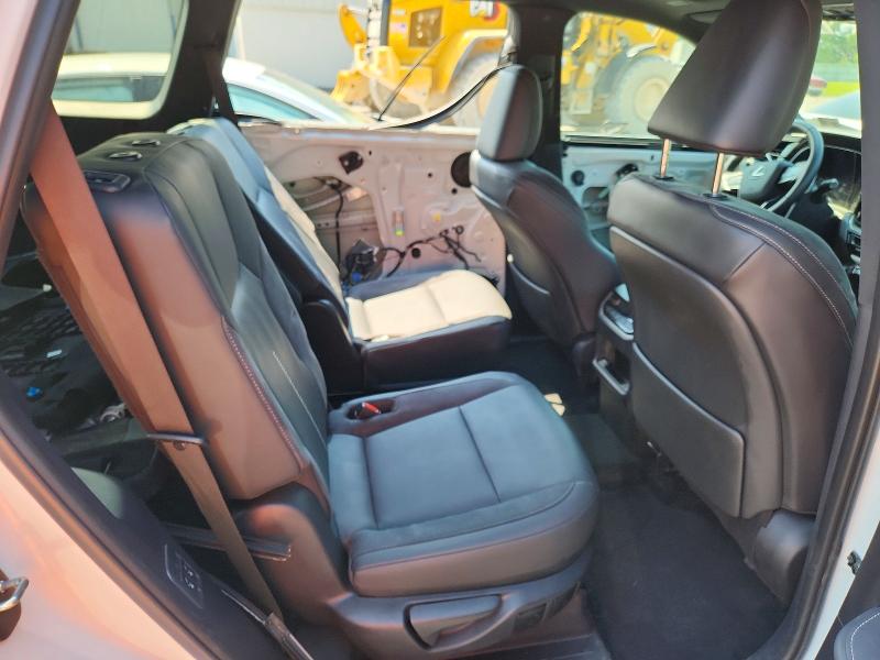 Photo 11 from auction – 2025 LEXUS TX 350 with VIN 5TDAAAB67SS038950