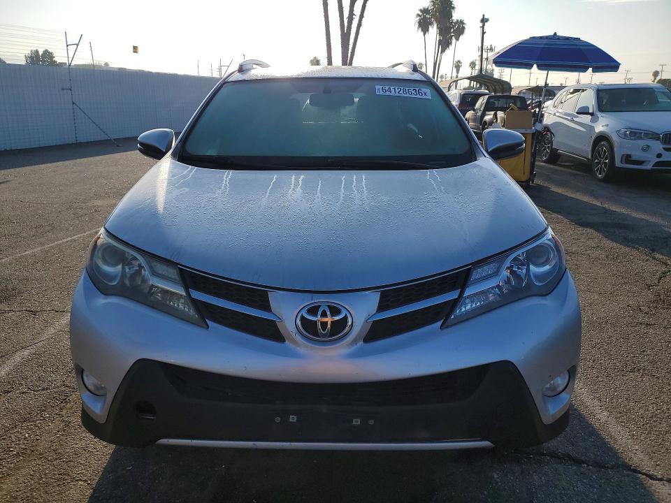 Photo 5 from auction – 2013 TOYOTA RAV4 with VIN JTMYFREV8D5011587