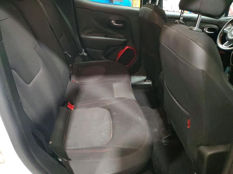 Photo 11 from auction – 2016 JEEP RENEGADE with VIN ZACCJBCT6GPD64228